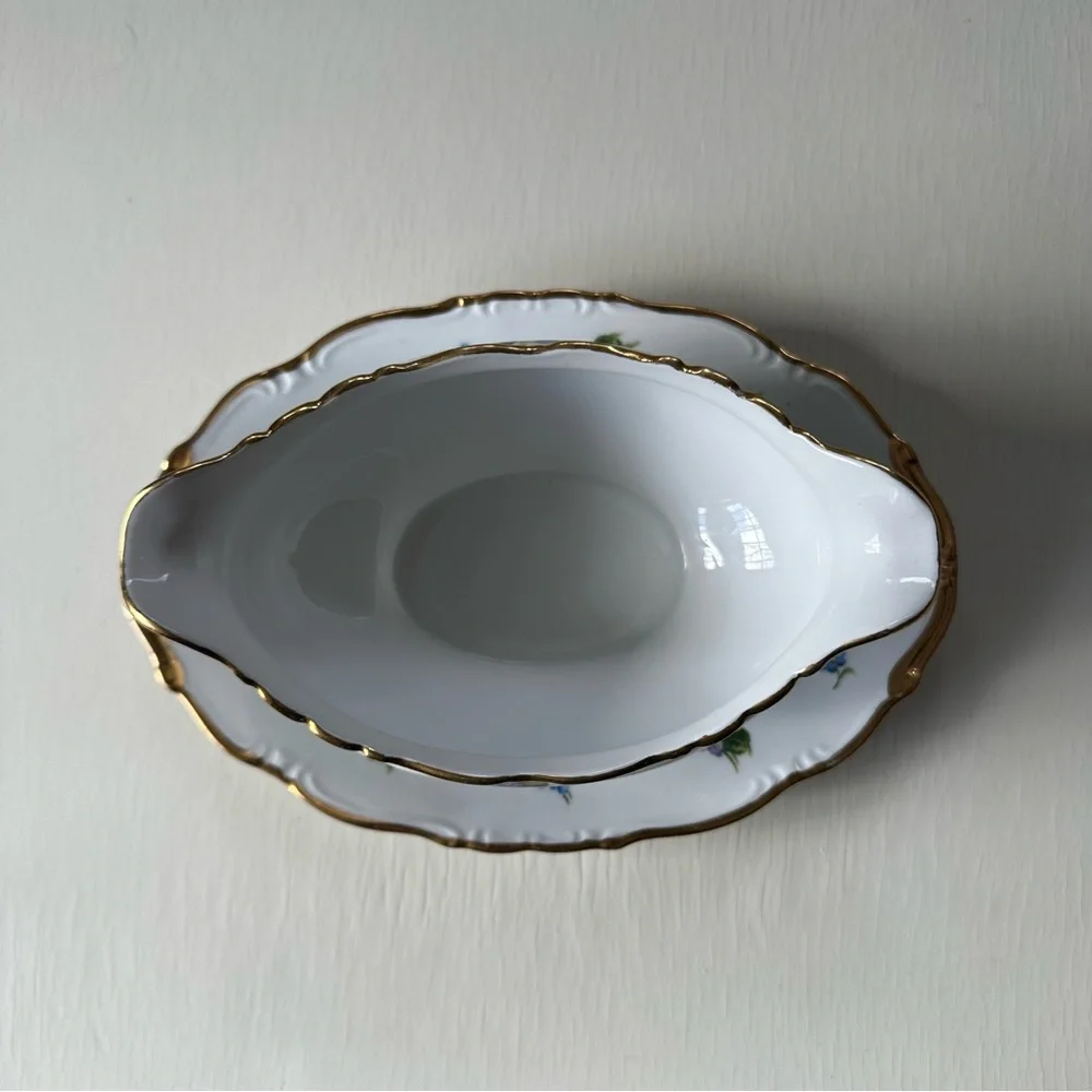 Spring Garden Gravy Boat with Attached Underplate Japan